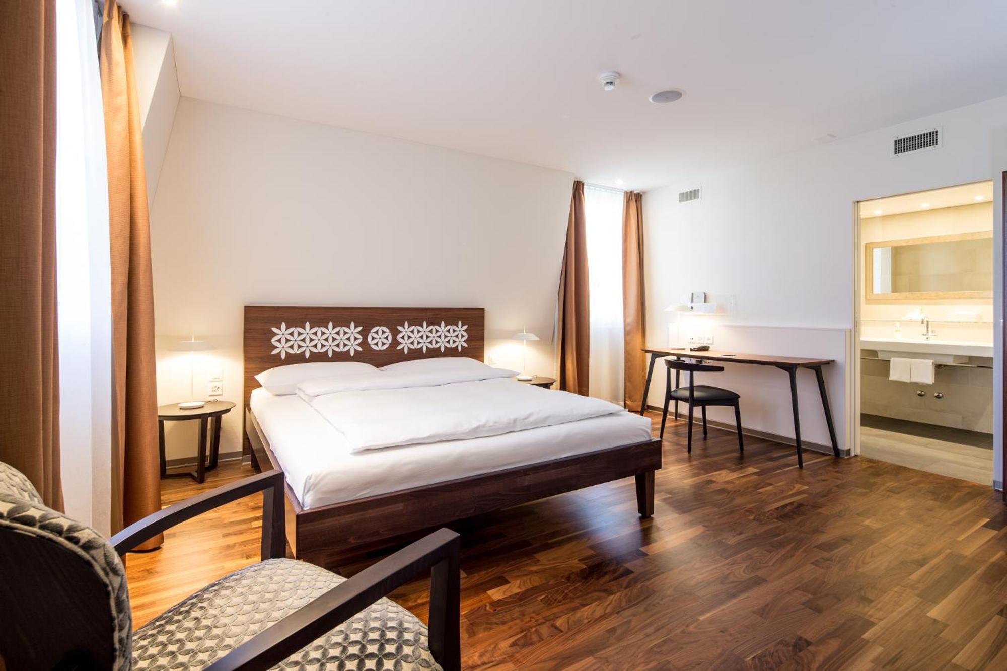 Hotel Schweizerhof Basel Eksteriør bilde