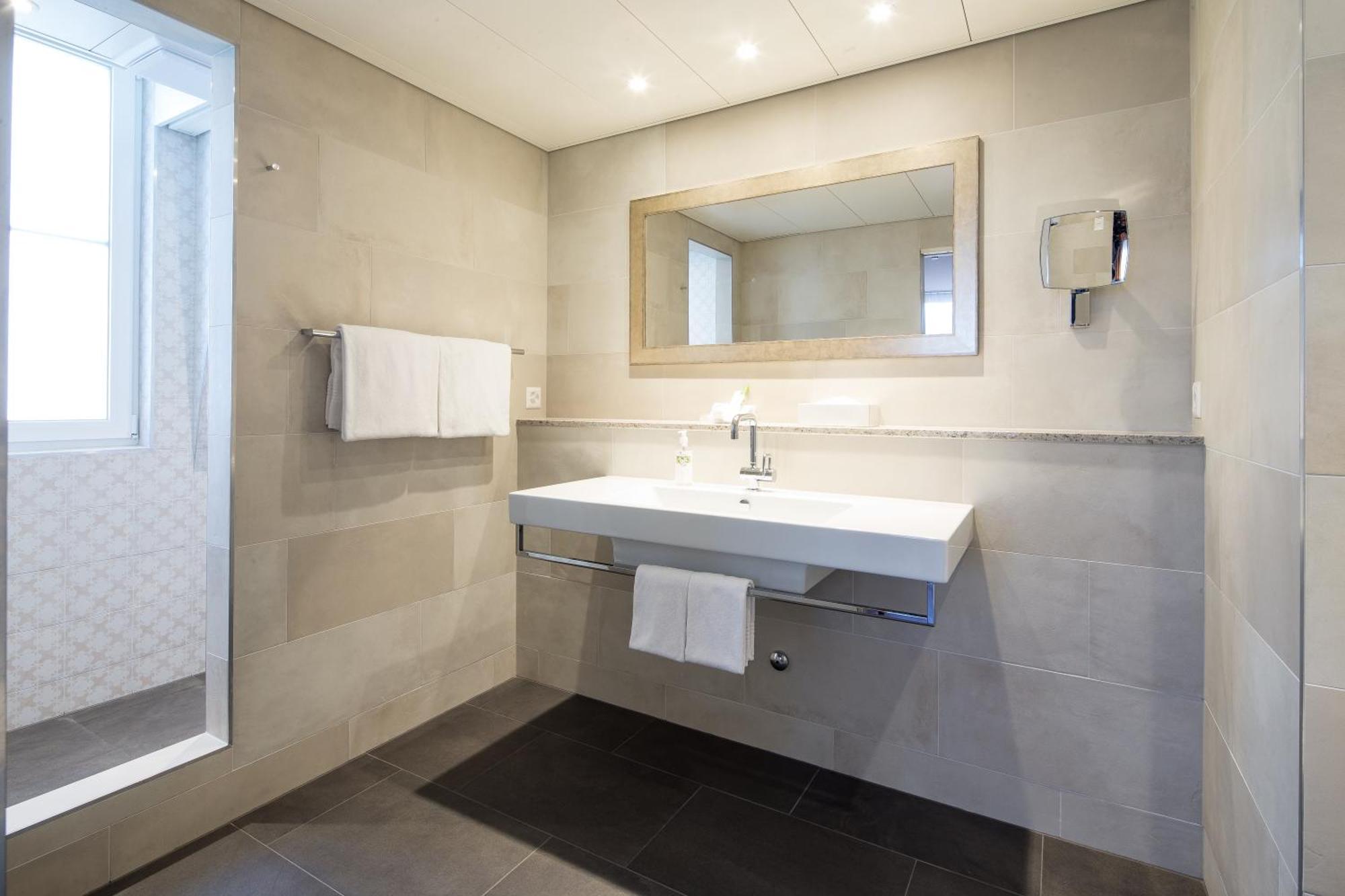 Hotel Schweizerhof Basel Eksteriør bilde