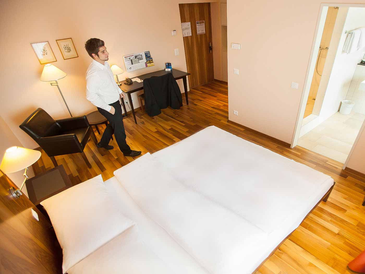 Hotel Schweizerhof Basel Rom bilde
